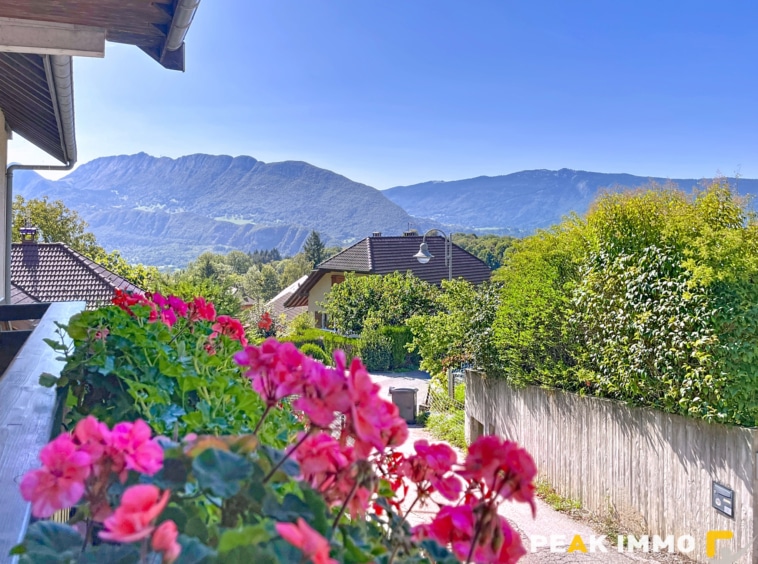 VIAGER - Maison de village - 5 pièces - 90 m2 - VEREL DESSUS