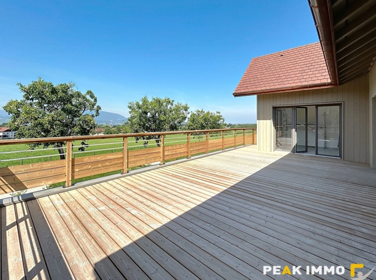 Appartement Fillinges 5 pièce(s) 156.15 m2