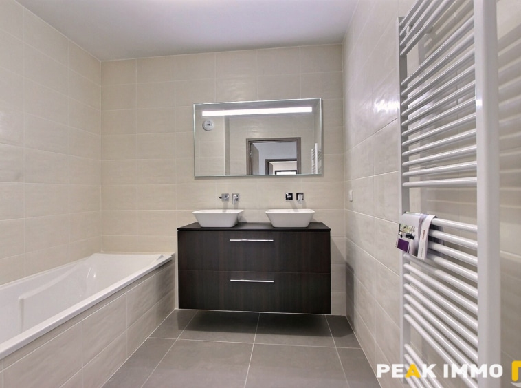Appartement 4 pièces - 88.74 - Annecy-le-vieux