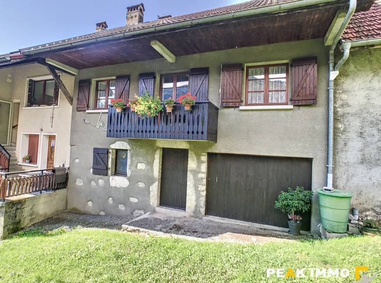 VIAGER - Maison de village - 5 pièces - 90 m2 - VEREL DESSUS
