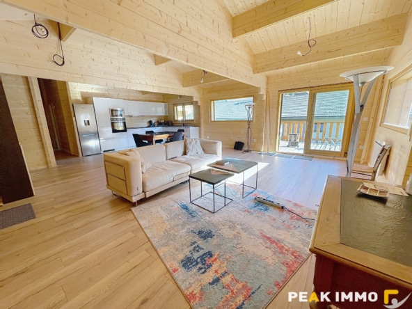 Chalet en Madrier à Giez 152 m2