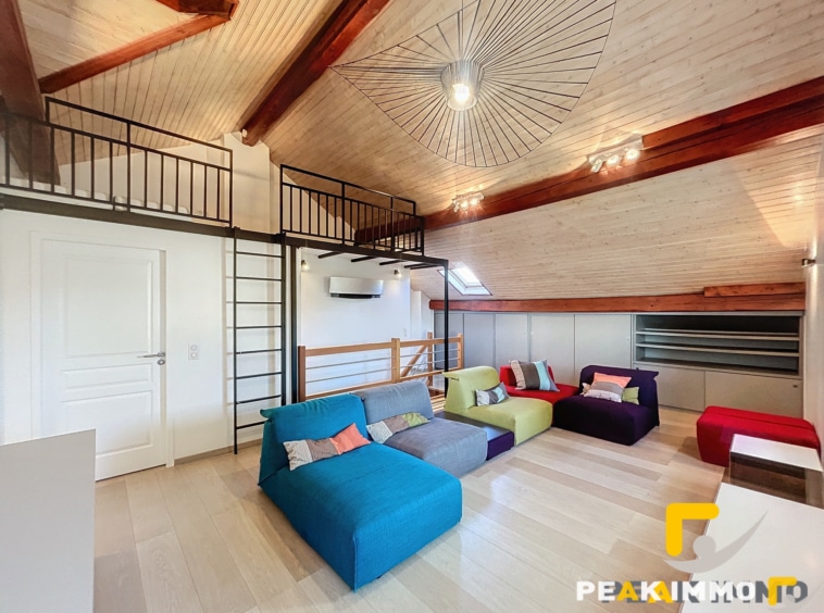 Maison Cranves Sales 203m2