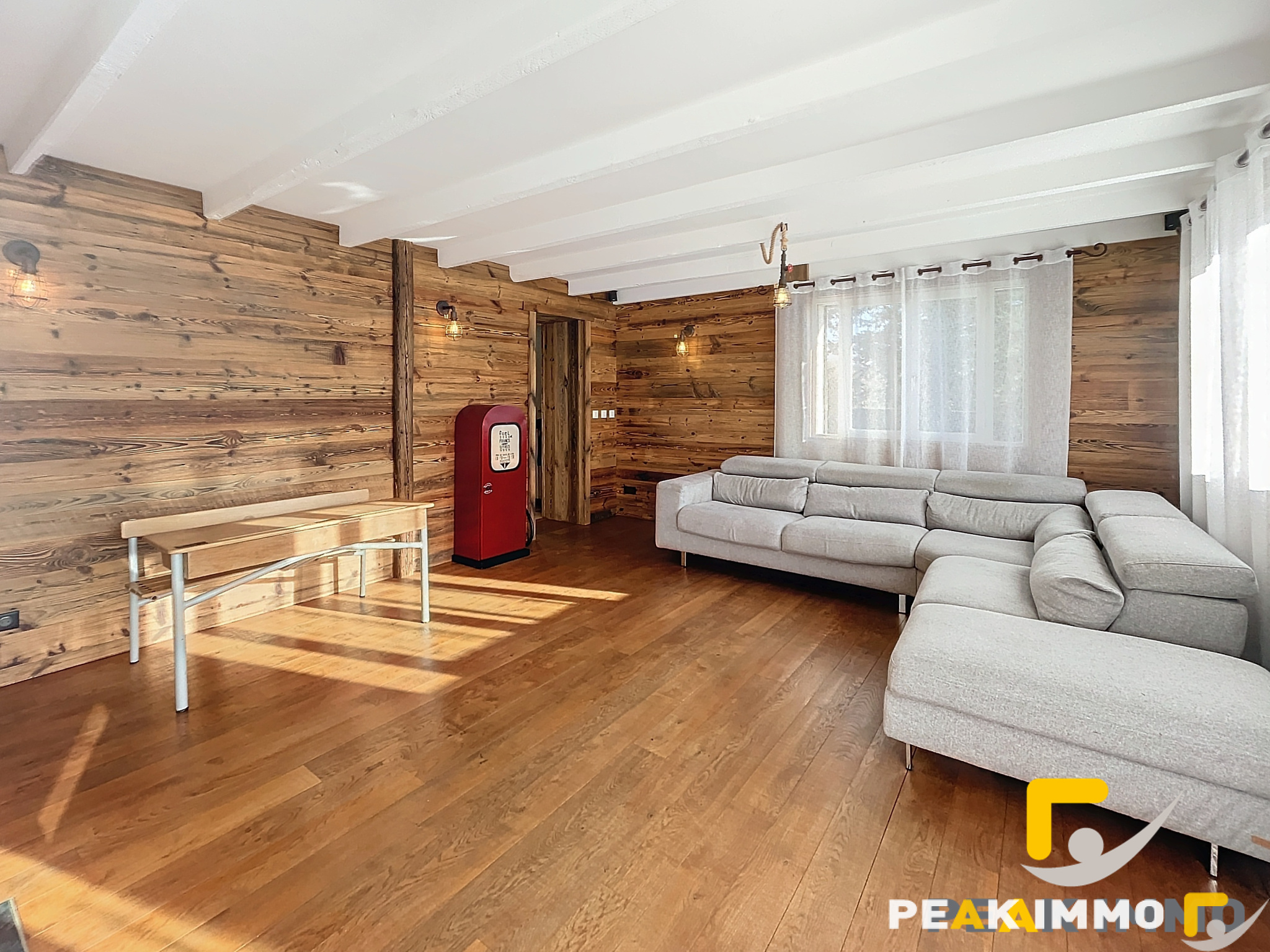 Maison Cranves Sales 203m2