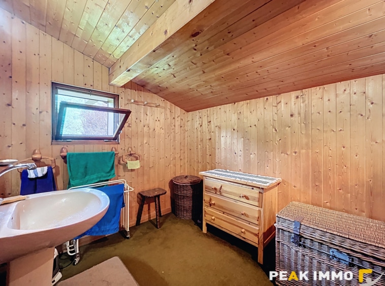 Chalet de 5 pièces 86 m2 utiles avec mazot - SERVOZ
