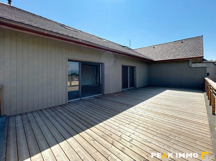 Appartement Fillinges 5 pièce(s) 156.12 m2
