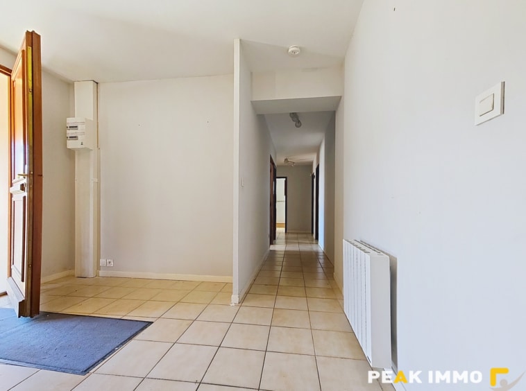 EXCLUSIVITE-CRANVES SALES maison de pleins pieds de 125 m2