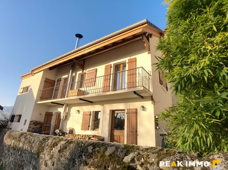 MAISON DE BOURG T4 à VIUZ EN SALLAZ