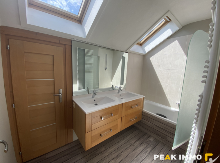 Appartement 3 pièces 84,10 m2 Sallanches