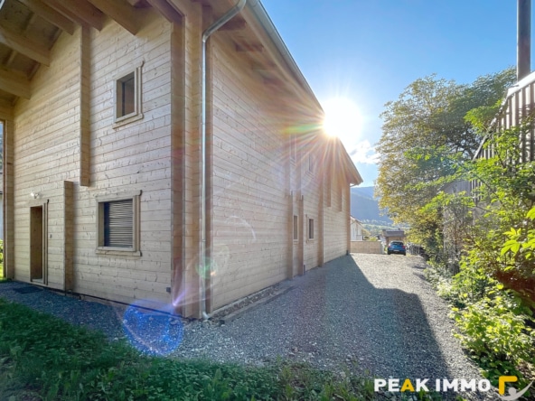 Chalet en Madrier à Giez 152 m2