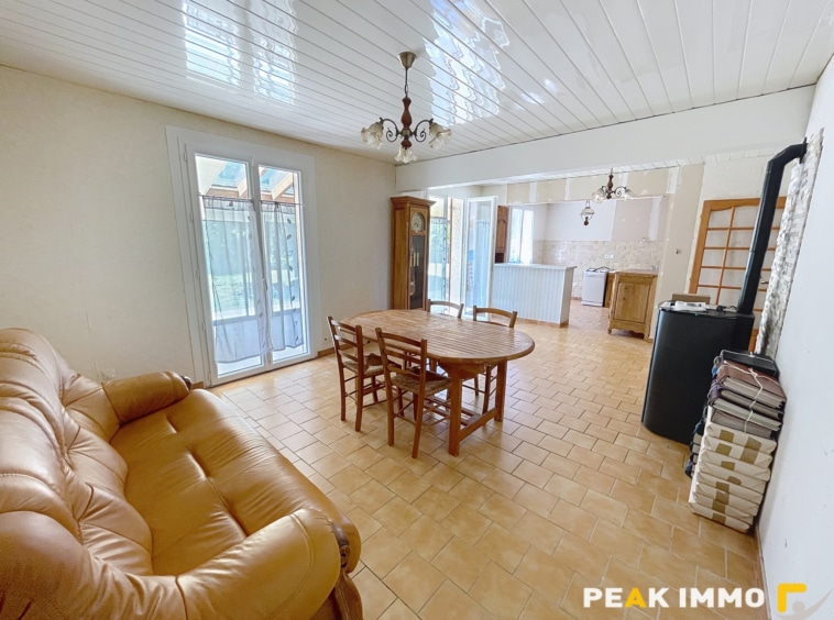 À vendre   Maison 108 m2 à Doussard, proche des commodités