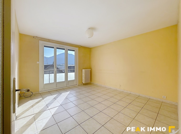 APPARTEMENT 3 PIECES 56m2 - SECTEUR ANNECY -BALCON - PLACE D