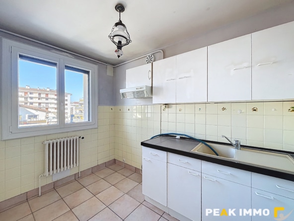APPARTEMENT 3 PIECES 56m2 - SECTEUR ANNECY -BALCON - PLACE D
