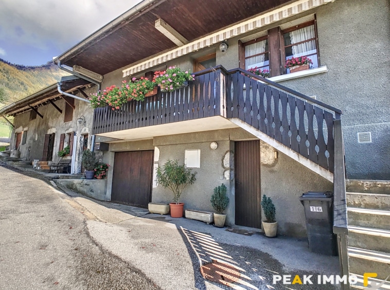 VIAGER - Maison de village - 5 pièces - 90 m2 - VEREL DESSUS