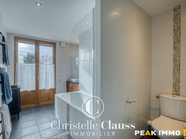 CRANVES SALES - Magnifique Maison de 210 m2