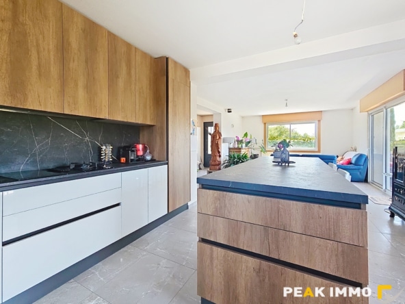 Maison 4 pièces 106 m2-Cranves Sales