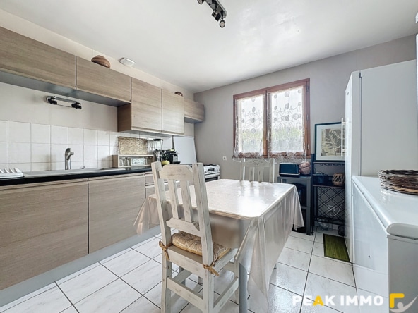 Maison 4 pièces - 92 m2 - Sales