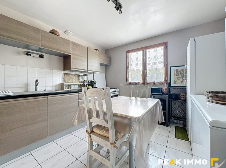 Maison 4 pièces - 92 m2 - Sales
