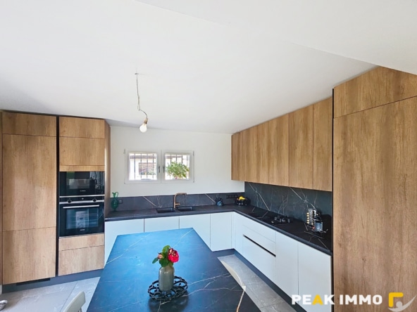 Maison 4 pièces 106 m2-Cranves Sales