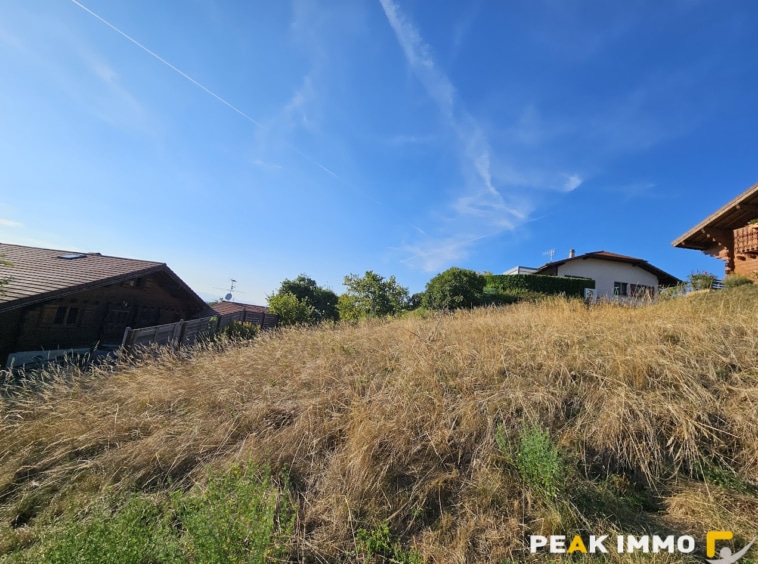EXCLUSIVITE- CONTAMINE SUR ARVES- TERRAIN CONSTRUCTIBLE DE 4