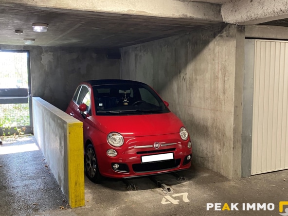 Parking simple - Gaillard 74240