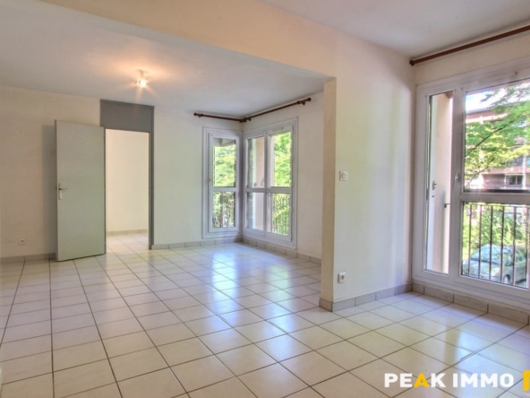 Appartement 3 pièce(s) 77 m2 - Cran-Gevrier
