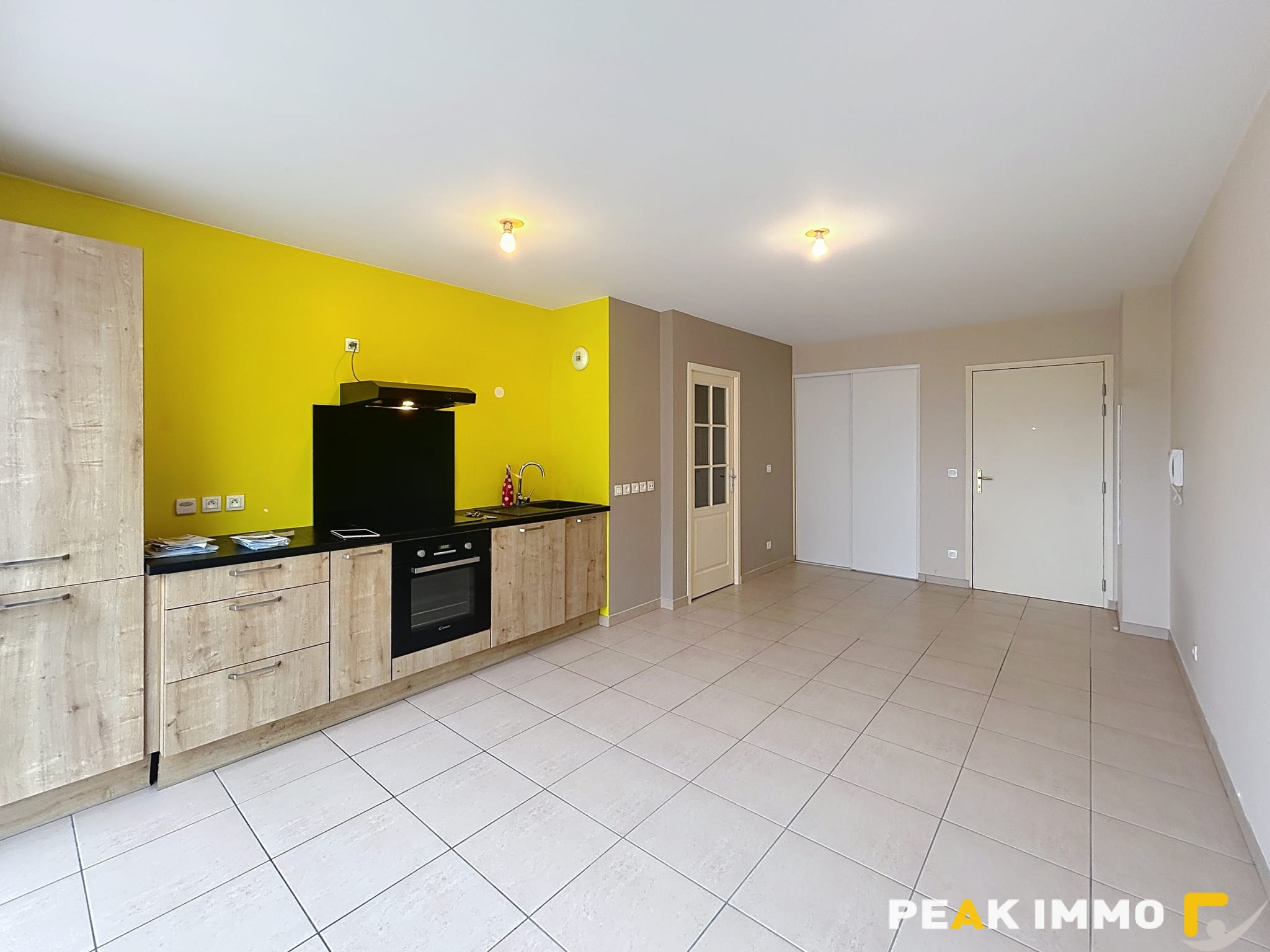 À louer   T2 récent avec balcon et garage   Annemasse, proch