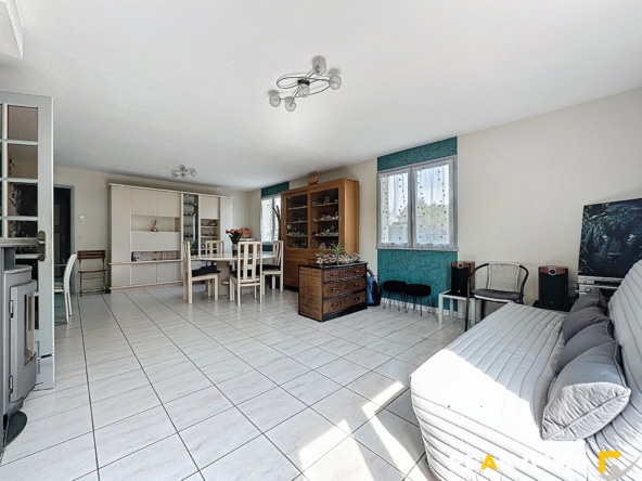 Maison 4 pièces - 92 m2 - Sales