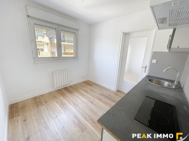 Appartement ETREMBIERES 1 pièce(s) 26.04m2