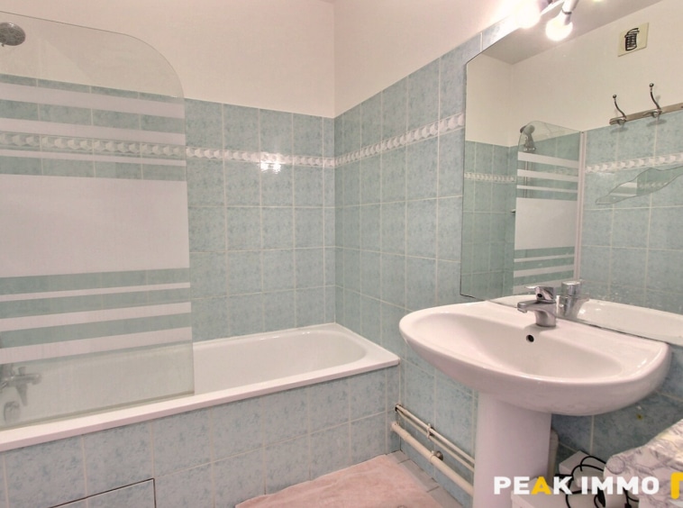 Appartement 3 pièces - 67.54 m2  - ANNECY HYPER CENTRE