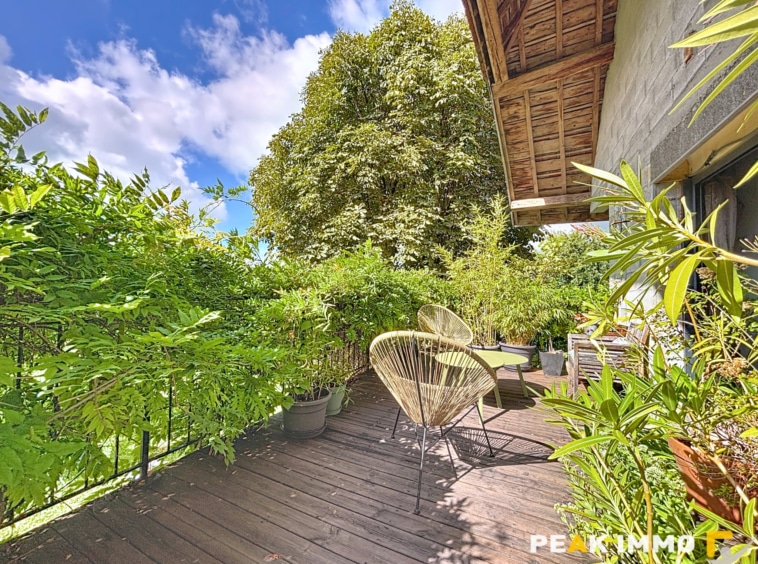 Maison T5 - 174 m2 - Saint Offenge
