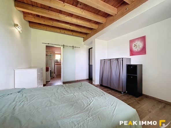 Maison T5 - 174 m2 - Saint Offenge
