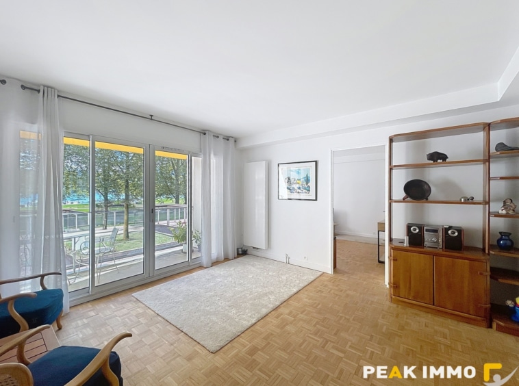T2 SPACIEUX AVEC CAVE ET BALCON   AVENUE D'ALBIGNY
