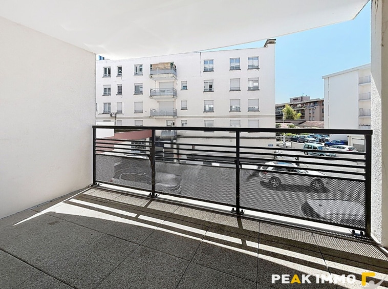 ANNEMASSE   À louer : Appartement T3 de 75,04 m2 avec balcon