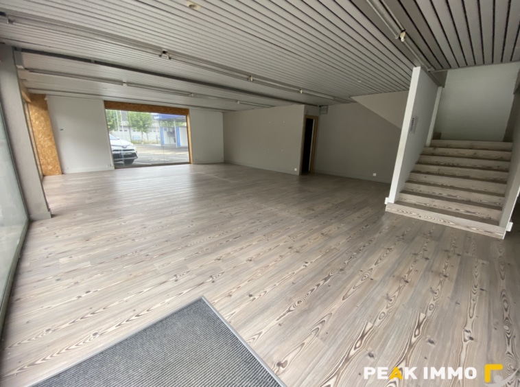 Local commercial 240 m2 Sallanches