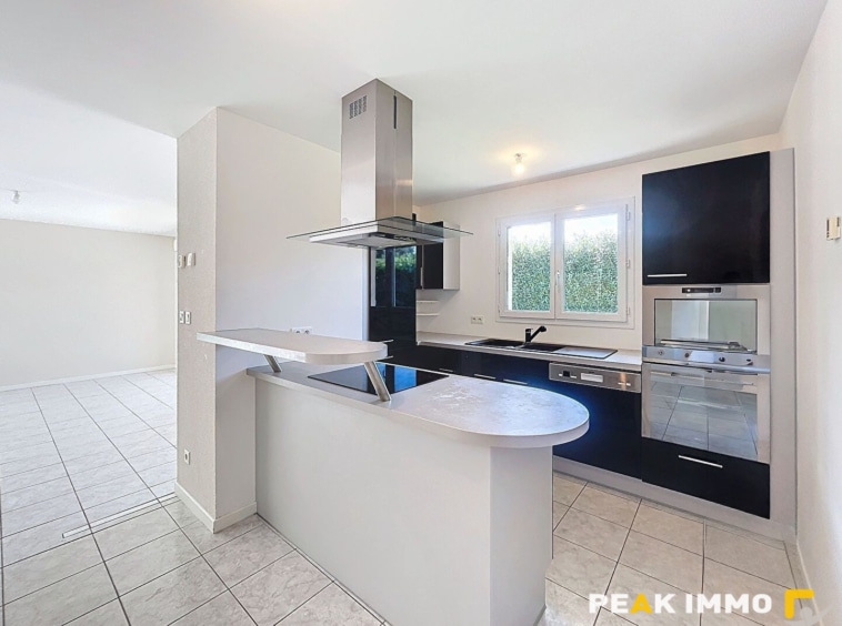 Maison Vougy 5 pièce(s) 113.57 m2