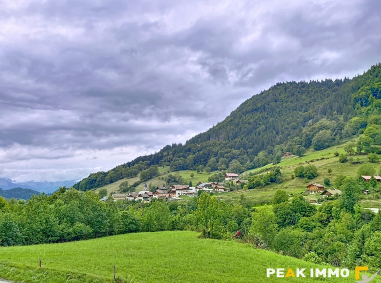 Terrain constructible 950 m2 - LE BOUCHET MONT CHARVIN
