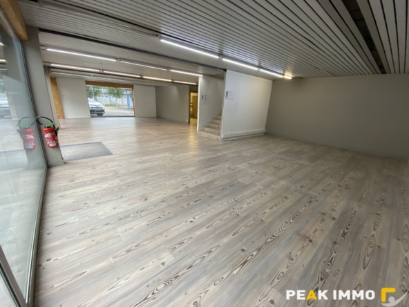 Local commercial 240 m2 Sallanches