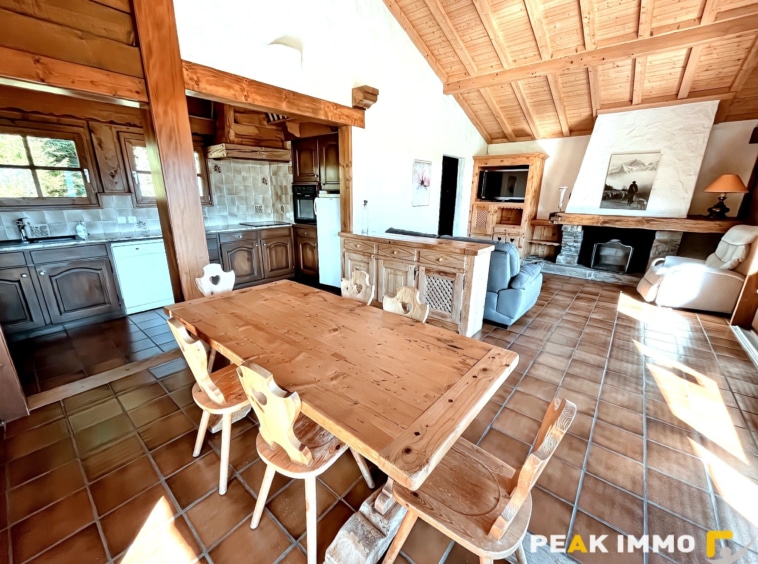 Chalet - 6 pièces - 158 m2  - Combloux