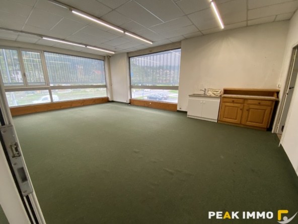 Local commercial 240 m2 Sallanches