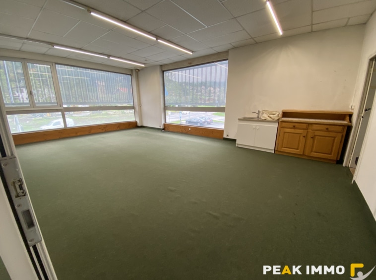 Local commercial 240 m2 Sallanches