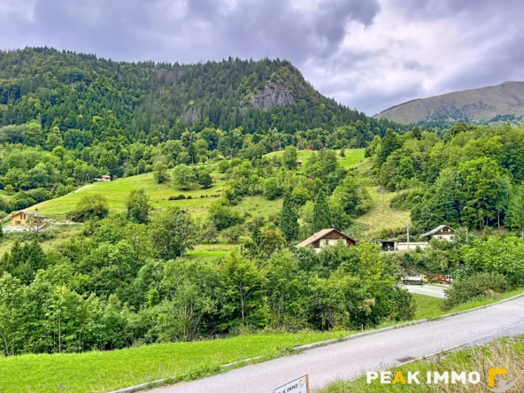 Terrain constructible 950 m2 - LE BOUCHET MONT CHARVIN