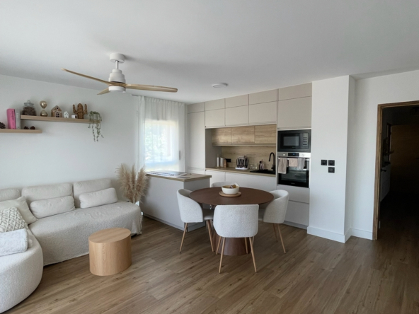 VÉTRAZ-MONTHOUX   À louer : Appartement T3 meublé rénové ave