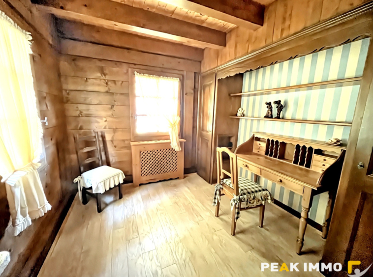 Chalet - 6 pièces - 158 m2  - Combloux