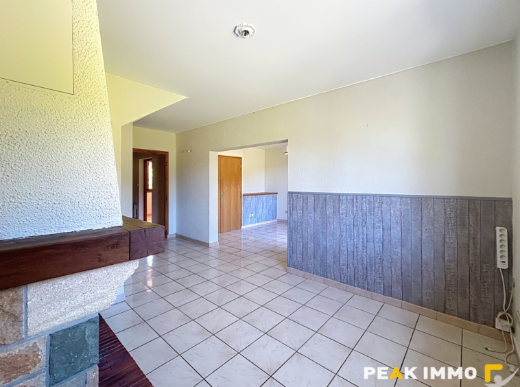 .PEILLONNEX   À louer : Appartement duplex T4 avec balcon et