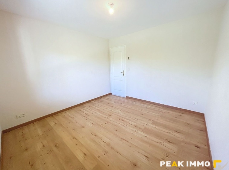 Maison Vougy 5 pièce(s) 113.57 m2