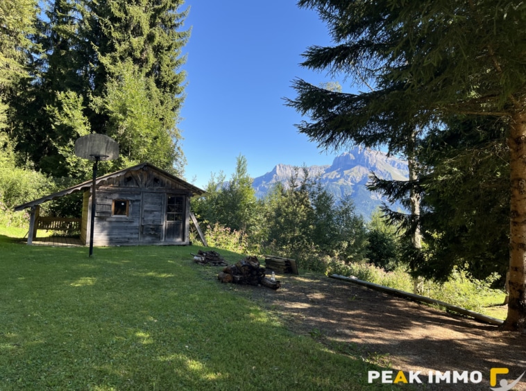 Chalet - 6 pièces - 158 m2  - Combloux