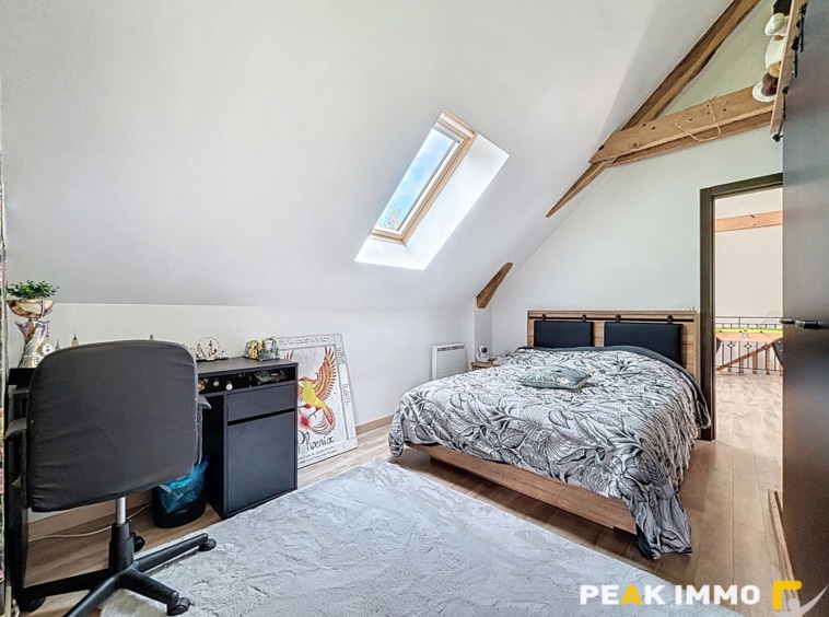 Maison T5 - 174 m2 - Saint Offenge