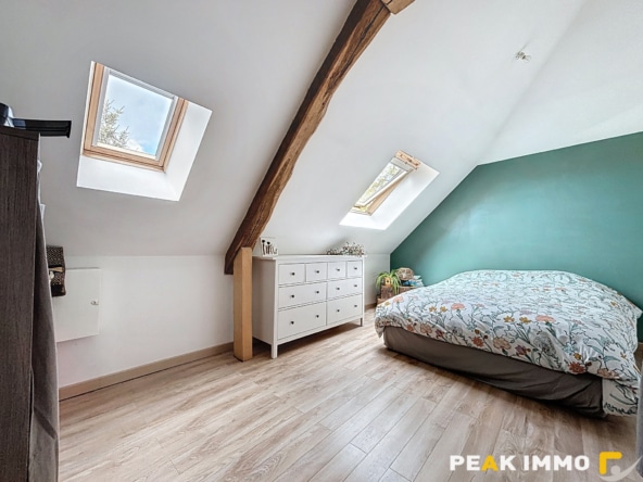 Maison T5 - 174 m2 - Saint Offenge