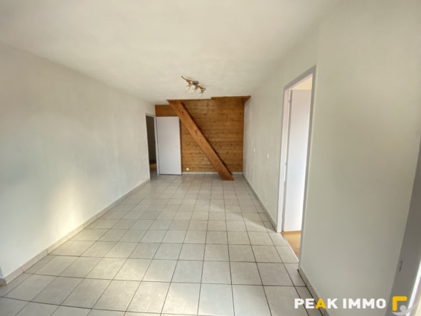 Appartement 5 pièces 97m2 utiles Saint-Martin