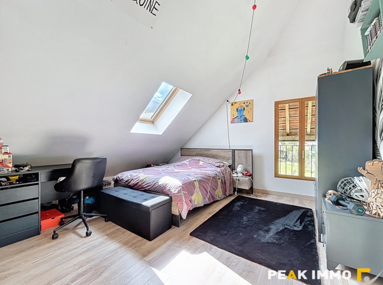 Maison T5 - 174 m2 - Saint Offenge